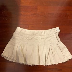 American Eagle Pleated Khaki Skirt
